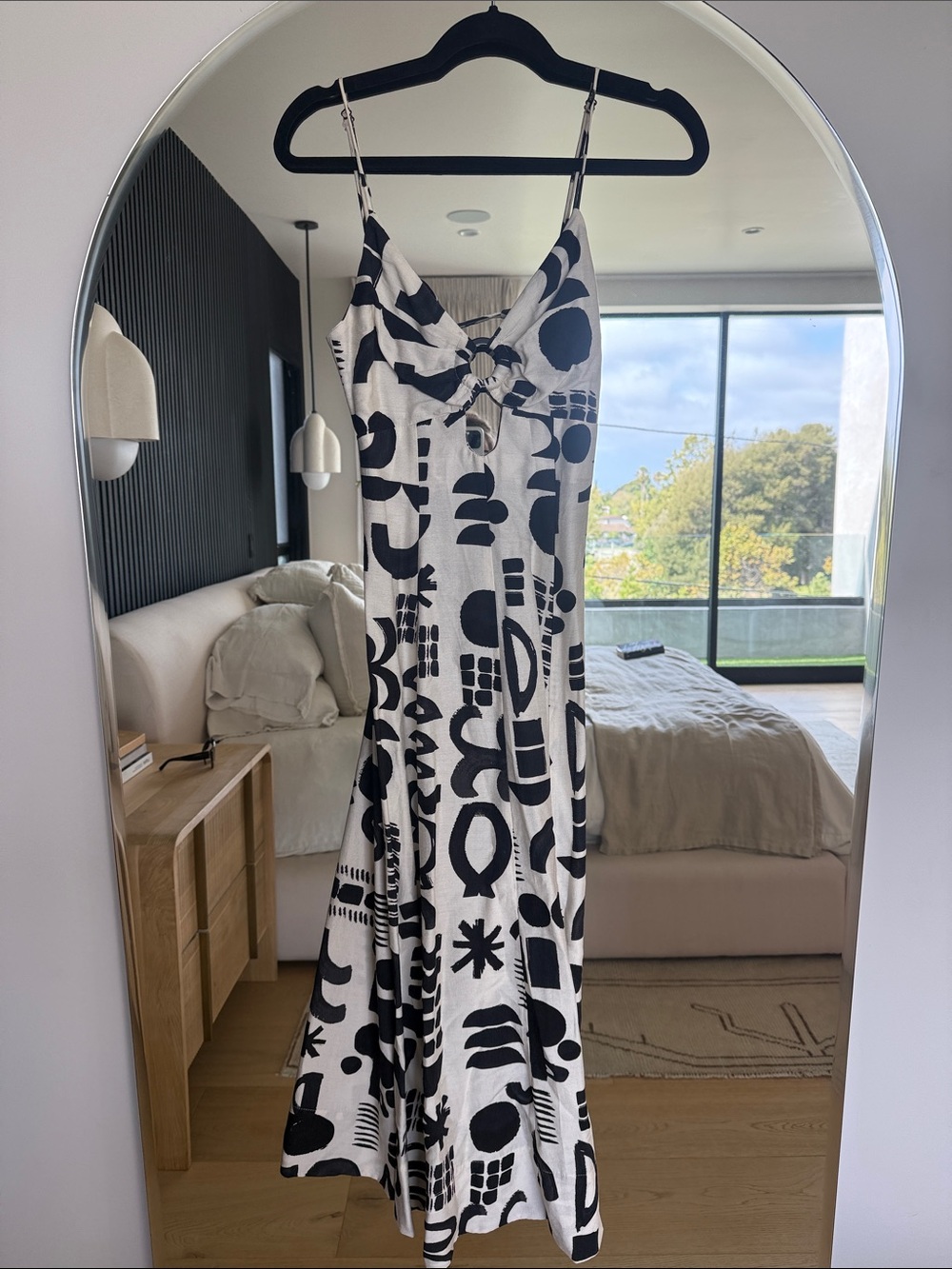 Zara Black & White Graphic Print Midi/Maxi  Dress